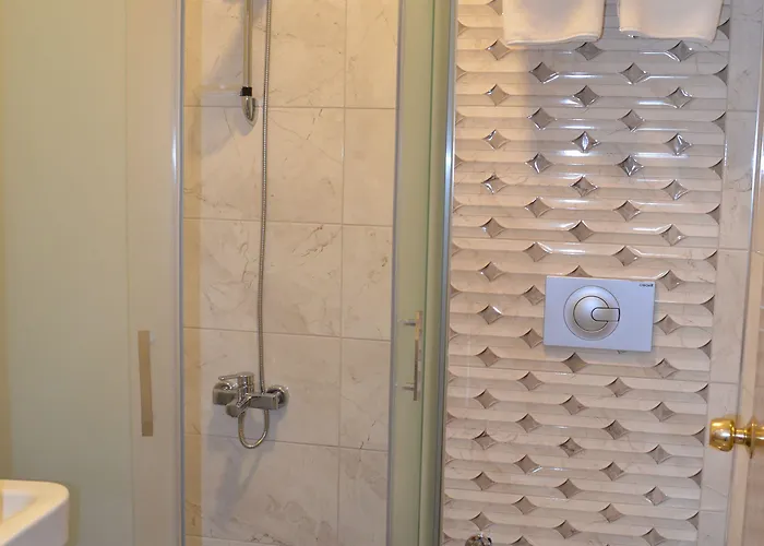 Hotell Grand Milano 3*