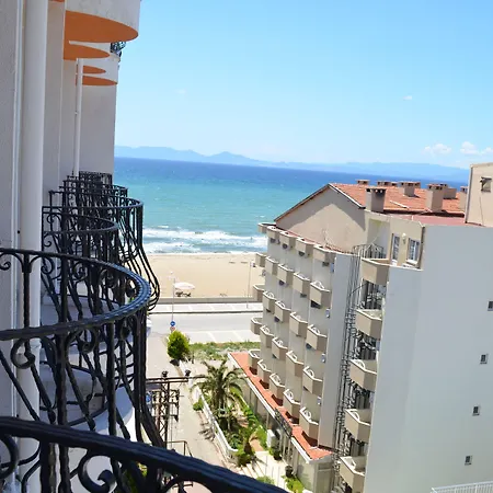 米兰大酒店 3* Ayvalı