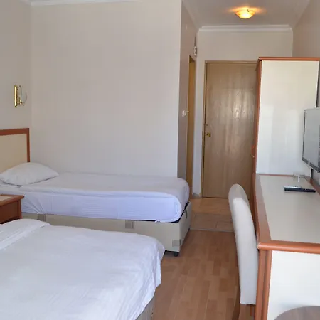Otel Grand Milano