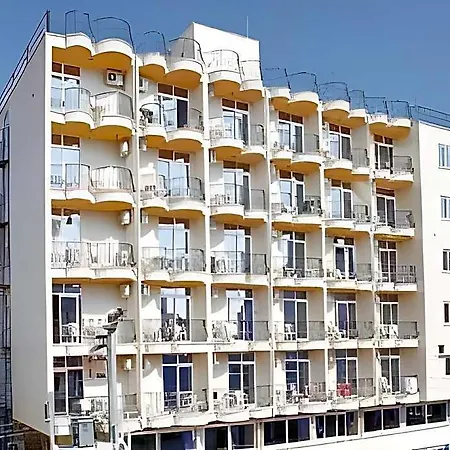 Grand Milano 3*