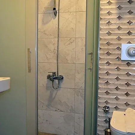 Grand Milano Hotel 3*