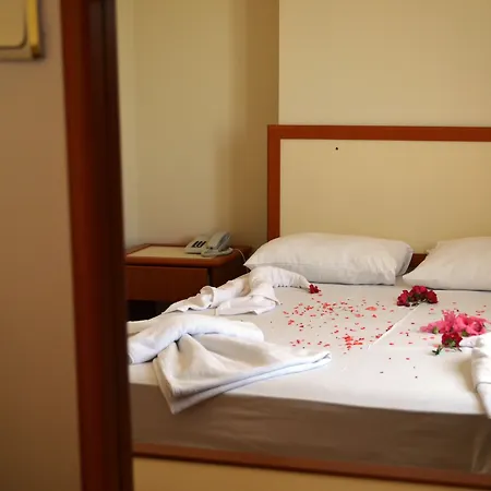 Grand Milano Szálloda 3*