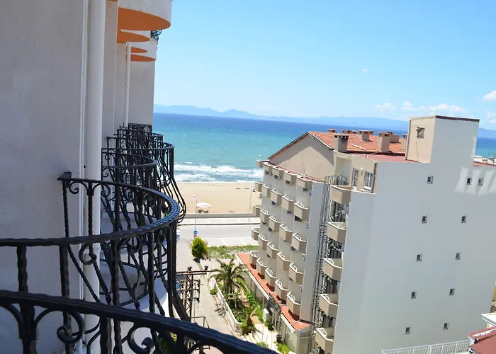 Grand Milano 3* Ayvalı