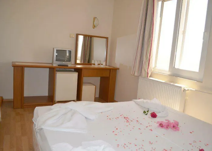 Grand Milano Hotel 3*