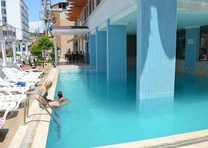 Grand Milano Hotel 3*