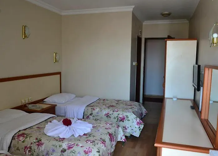 Grand Milano 3* Ayvalı